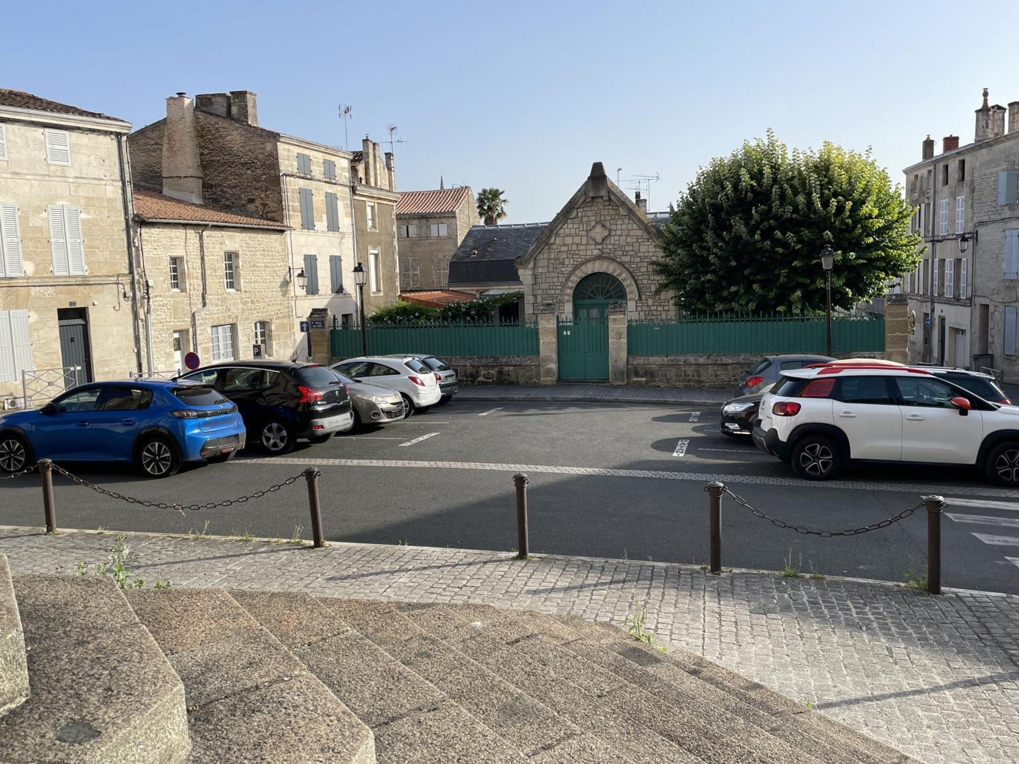 Chez Jean-Yves Et Zoe - La Dolce Vita - Au Calme, Tres Propre, Proche Parkings Niort Buitenkant foto